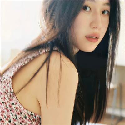 你好,我叫多蕾丝